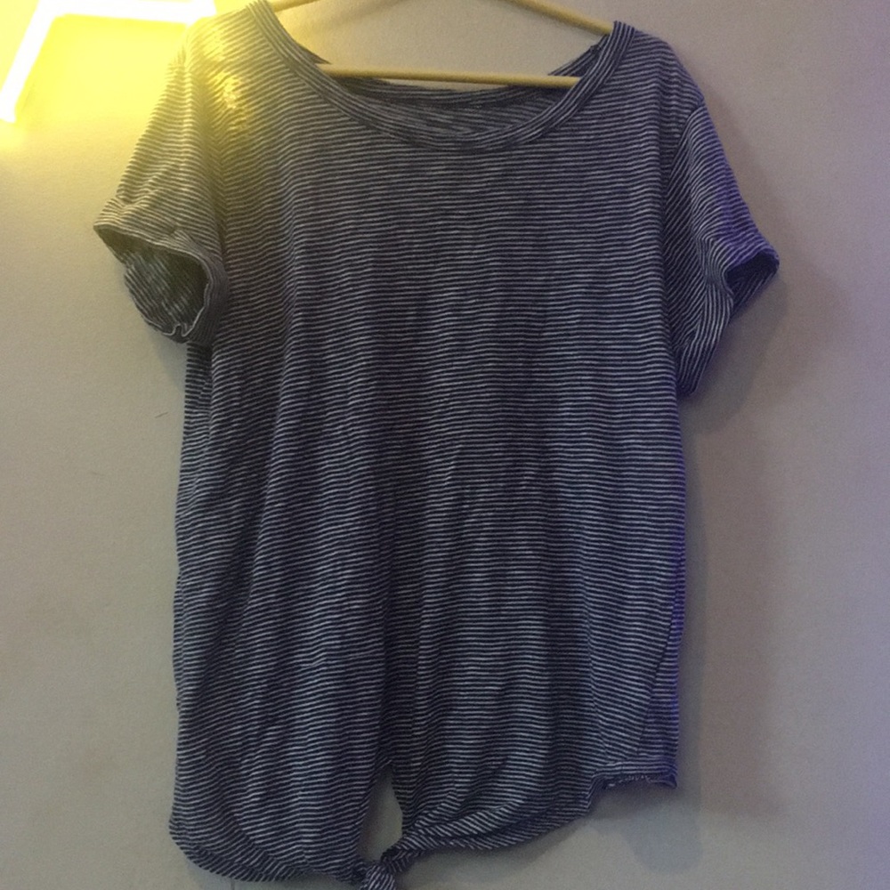 Blue and white strip with a knot tie